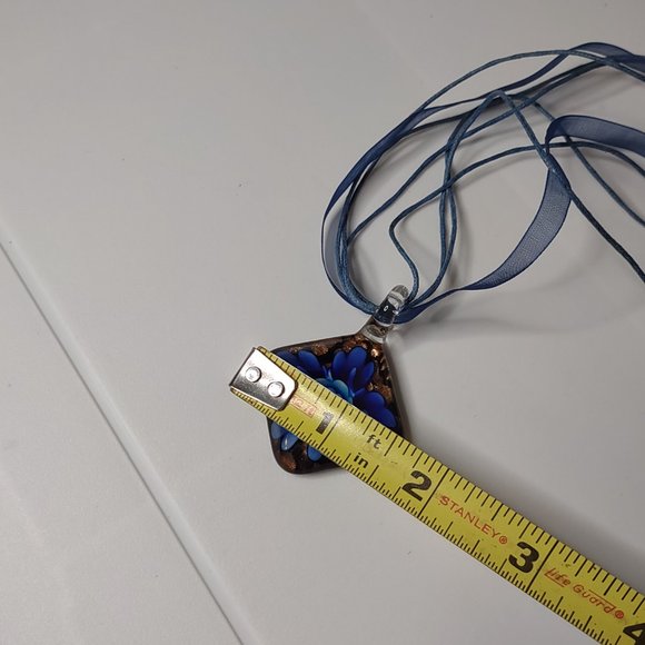 Blue Glass Flower Pendant Necklace 20 Inches Long - Picture 10 of 11